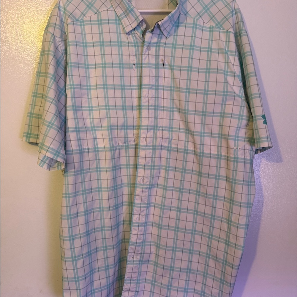 Under Armour UA tide chaser 2.0 button up front shirt